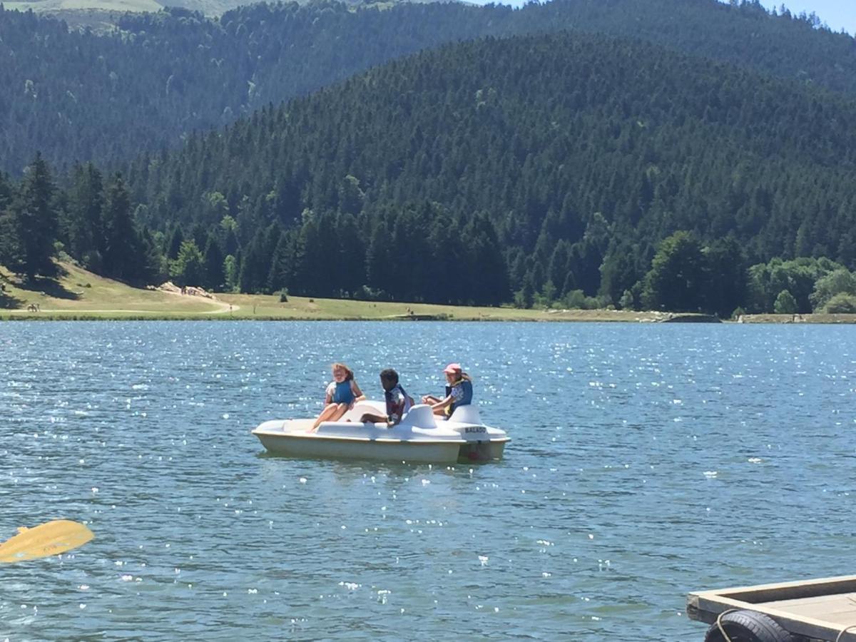 Gite Chaleureux Au Lac De Payolle Campan Eksteriør billede